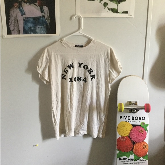 Brandy Melville Tops - RARE Brandy tee